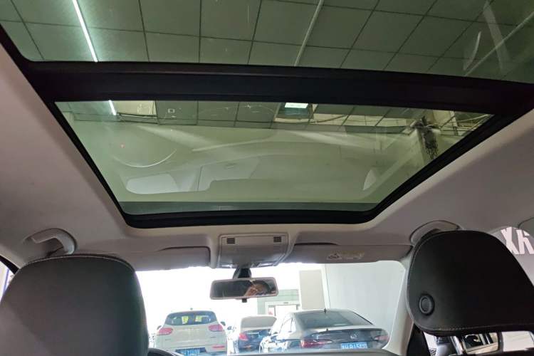 Used Volkswagen Tayron 2019 Teramont Edition 280TSI Two-Wheel Drive Luxury Model China VI Standard Headliner