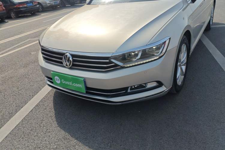 Used Volkswagen Magotan 2017 330TSI DSG Luxury Model Left Front Headlight