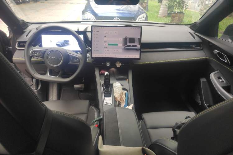 Used Lynk & Co 03 2025 1.5TD DCT Champion Edition Pro