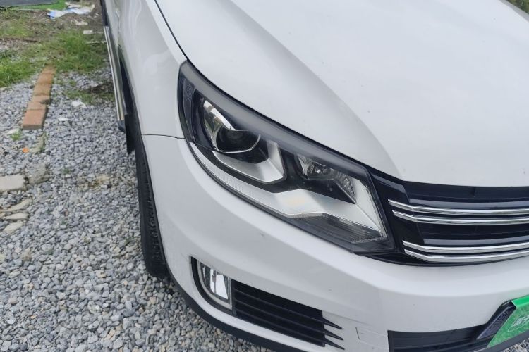 Used Volkswagen Tiguan 2016 280TSI Automatic Two-Wheel-Drive Silk Road Style Edition Right Front Headlight