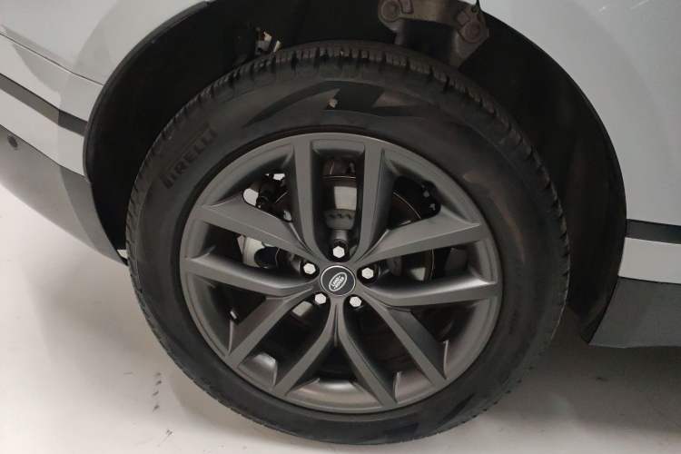 Used Land Rover Range Velar 2024 Dynamic SE Exterior 5