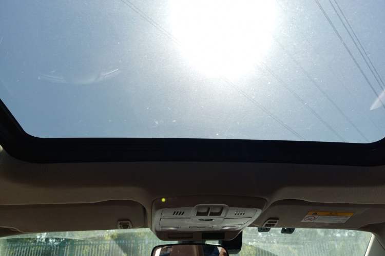 Used Buick Envision 2016 20T Two-Wheel-Drive Elite Model Headliner