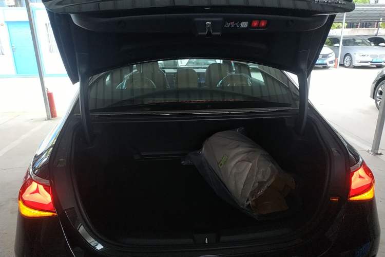 Used Mercedes-Benz E-Class 2026 E 300 L Luxury Trunk