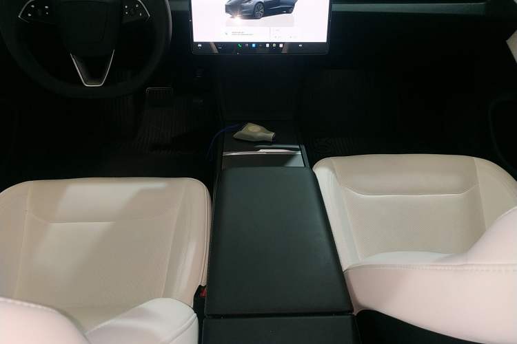 Used Tesla Model 3 2023 Rear-Wheel-Drive Version