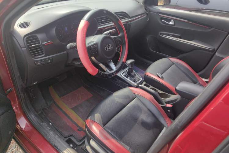 Used Kia KX Cross 2017 1.4L AT GLS
