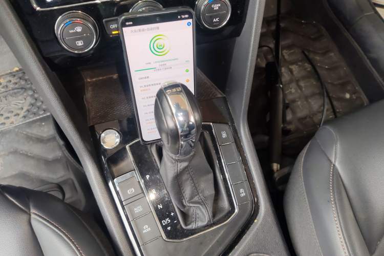 Used Volkswagen Tharu 2019 280TSI Two-Wheel Drive Luxury Edition China V Standard Gear Lever