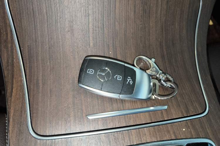 Used Mercedes-Benz GLC 2021 GLC 300 L 4MATIC Dynamic Model Interior 1