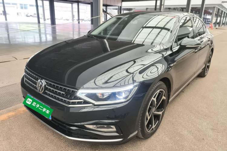 Used Volkswagen Magotan 2023 2 Million Units Commemorative Edition 330TSI DSG Luxury Version