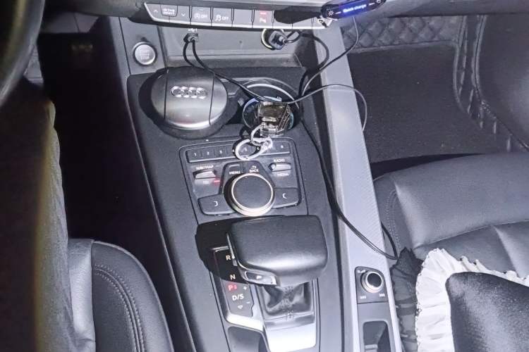 Used Audi A5 2019 Sportback 40 TFSI Fashion Model Gear Lever