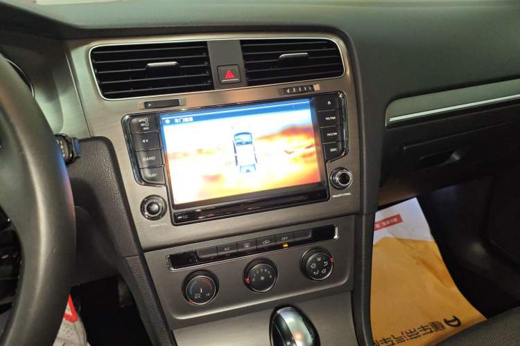 Used Volkswagen Golf 2015 1.6L Automatic Comfort Model
