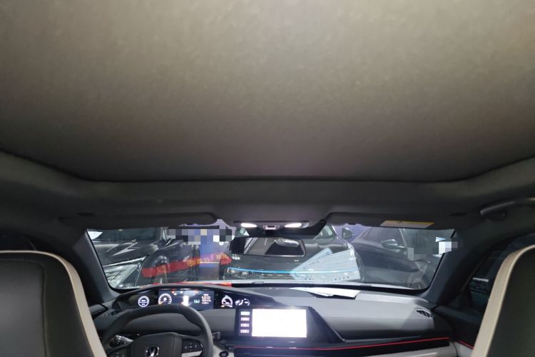 Used Changan UNI-V iDD 2024 Blue Whale Smart Electric iDD 136km Luxury Model