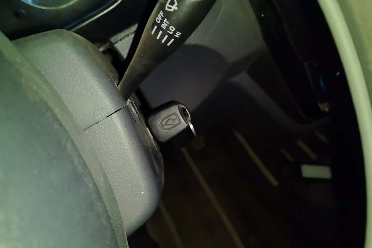 Used Jinbei Hiace X30 2021 1.5L Wealthy Single-Steaming Air-Conditioned Version Bus China VI Standard SWC15M
