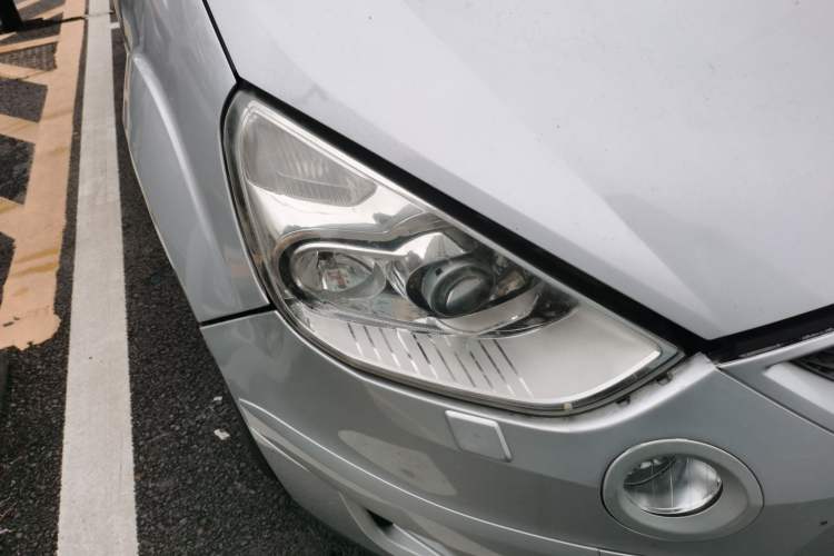 Used Ford S-MAX 2008 2.3L 7-Seater Luxury Version Right Front Headlight