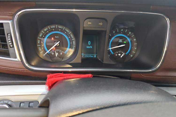 Used Buick GL8 2015 2.4L Luxury Business Premium Edition