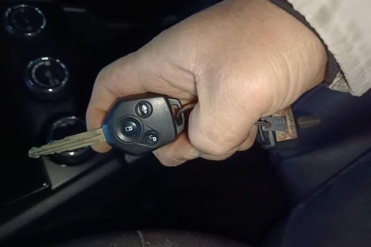 Used Subaru Forester 2014 2.5i Automatic Elite Edition Vehicle Key