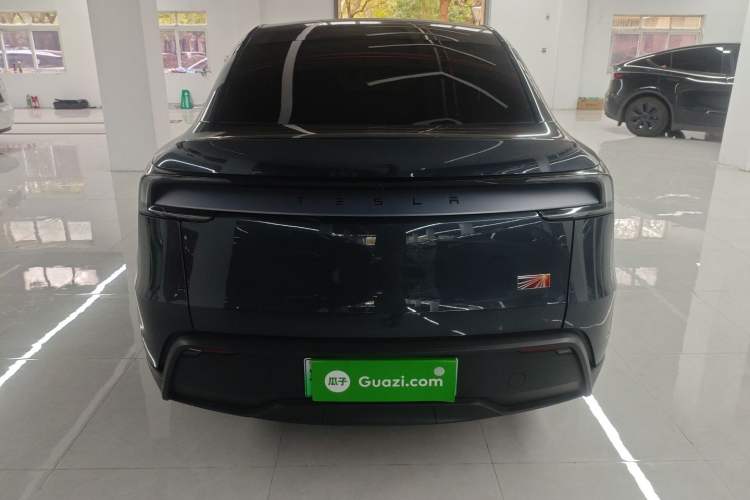 Used Tesla Model Y 2025 Long-Range All-Wheel Drive First Edition