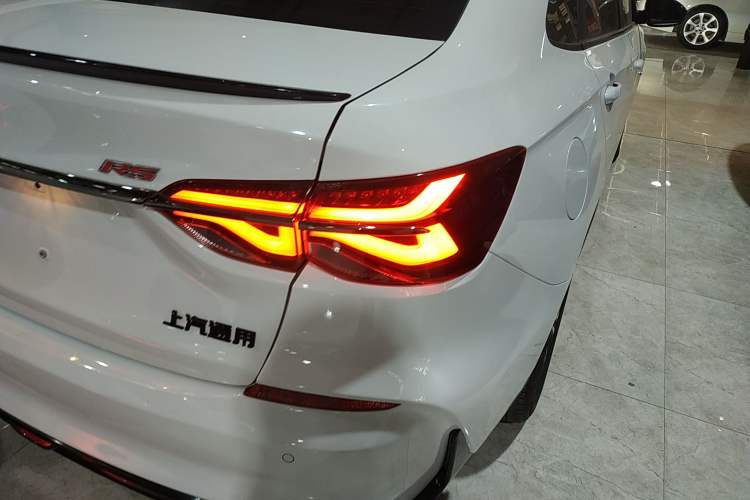 Used Chevrolet Monza 2022 Light Hybrid RS 330T Automatic Comfort Edition