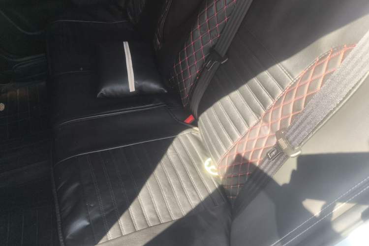 Used Geely Auto Emgrand 2015 Sedan 1.5L Manual - Top Trim Level
