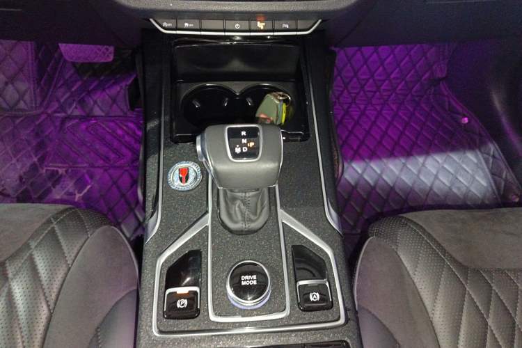 Used Hongqi HS5 2022 Revised Version 2.0T Smart Connect Flagship Edition