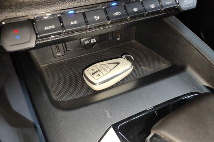 Used Oshan X7 PLUS 2022 1.5T Blue Whale Edition Automatic Luxury Trim