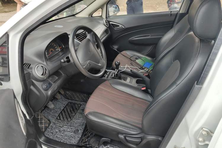 Used Chevrolet Sail 2013 Sedan 1.2L Manual Fashionable Happiness Edition