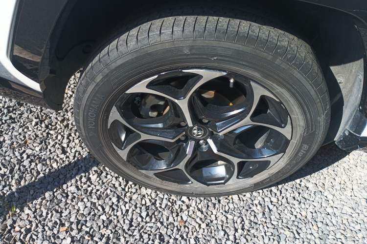 Used Toyota Wildlander New Energy 2021 High-Performance Edition 2.5L Four-Wheel Drive Powerful Version Exterior 5