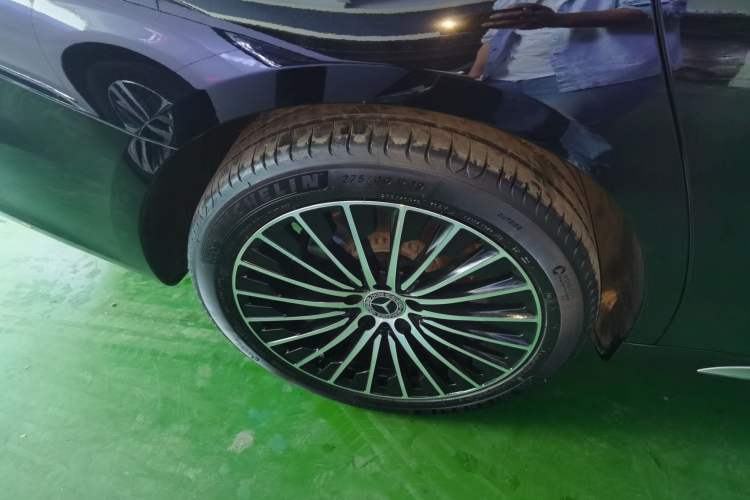 Used Mercedes-Benz E-Class 2024 Refresh E 300 L Stylish Edition
