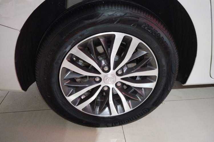 Used Buick GL8 2022 ES Landtrek 653T Comfort Edition