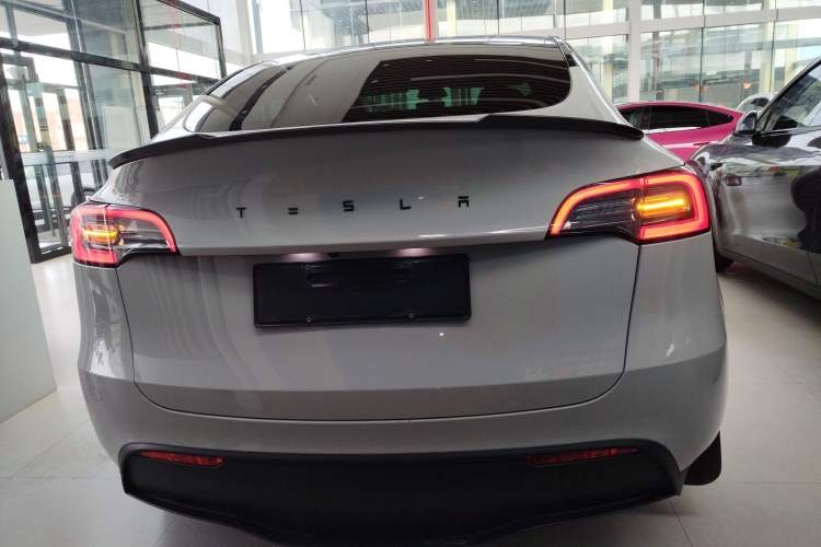 Used Tesla Model Y 2023 Rear-Wheel-Drive Version