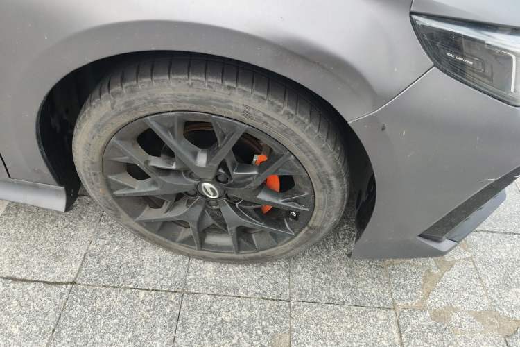 Used GAC Trumpchi EMPOW 2022 270T DCT J16 R-Style Track Edition Right Front Wheel Hub