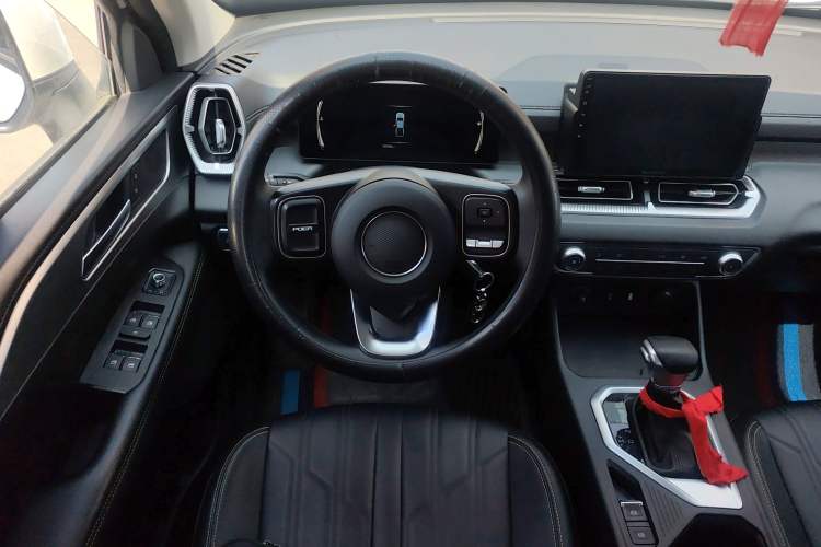 Used Great Wall King Kong Poer 2023 2.0T Automatic Diesel Two-Wheel-Drive Elite Version Flatbed GW4D20M Steering Wheel