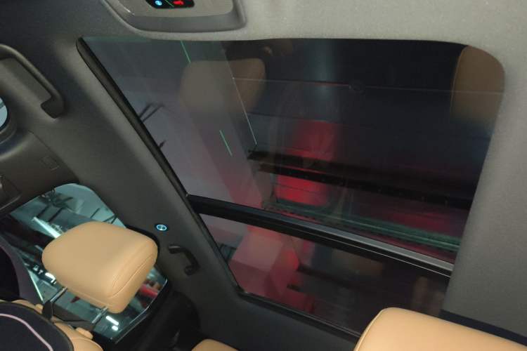 Used BYD Song L DM-i 2024 112 km Beyond Edition
