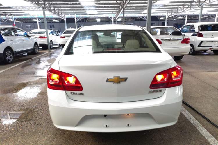 Used Chevrolet Cruze 2015 1.5L Classic SL MT