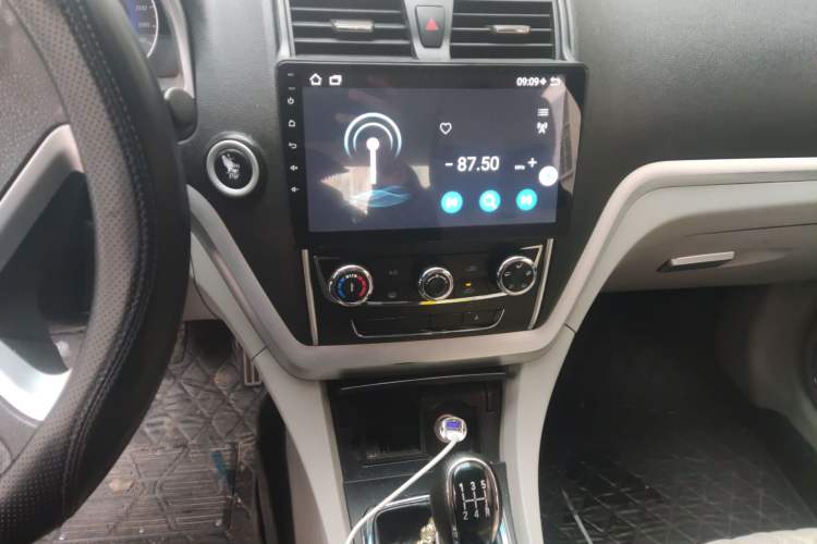 Used Geely Auto Emgrand 2014 Sedan 1.5L Manual Fashion Edition