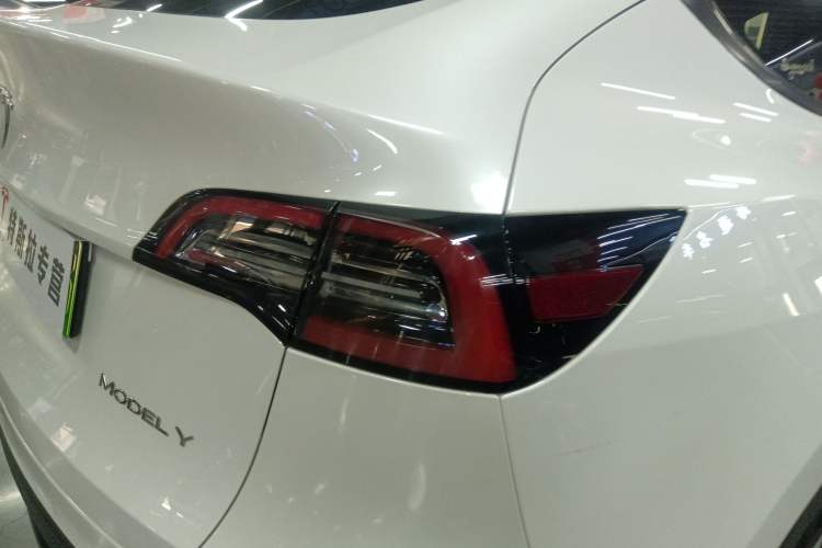 Used Tesla Model Y 2021 Standard Range Rear-Wheel Drive Version