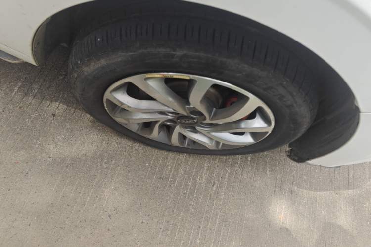 Used JAC Refine S2 2017 1.5L CVT Luxury Smart Model
