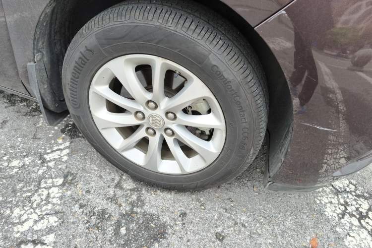 Used Buick GL8 2017 ES 28T Comfort Model China V Standard Right Front Wheel Hub