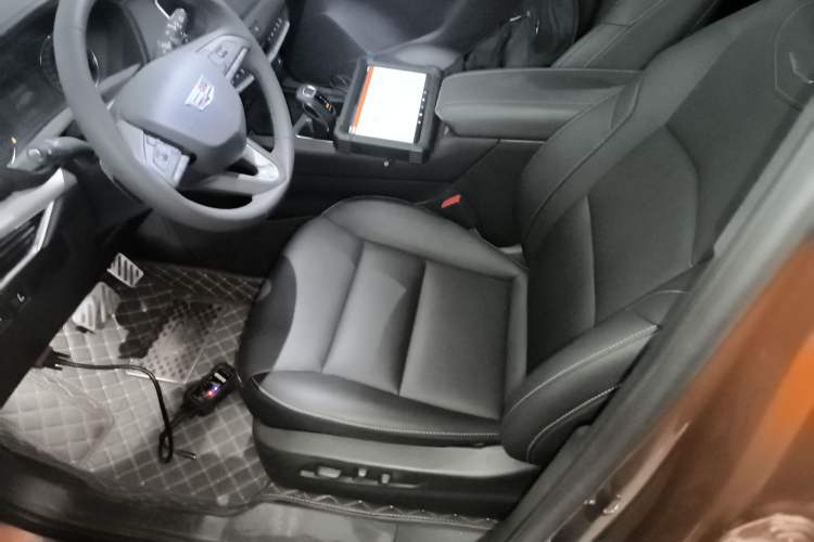 Used Cadillac XT4 2018 28T Two-Wheel-Drive Luxury Model