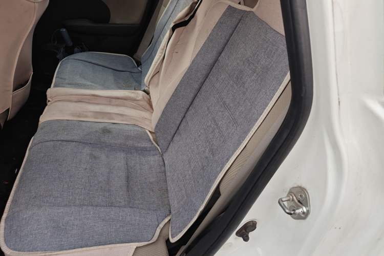 Used Honda Fit 2011 1.3L manual Comfort version
