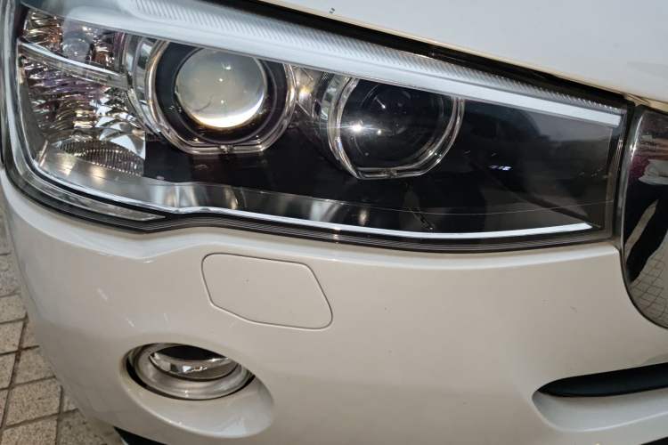 Used BMW X3 2014 xDrive20i X Design Package Right Front Headlight