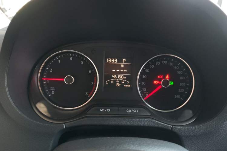 Used Volkswagen Polo 2016 1.6L Automatic Comfort Model