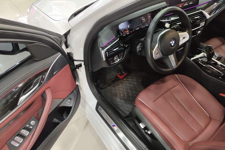 Used BMW 5 Series 2022 Second Facelift 525Li M Sport Package
