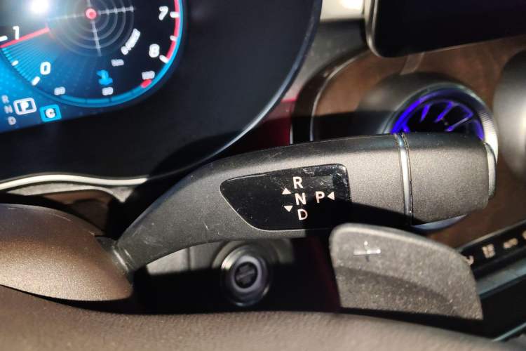 Used Mercedes-Benz GLC 2020 Facelift GLC 300 L 4MATIC Dynamic Edition
