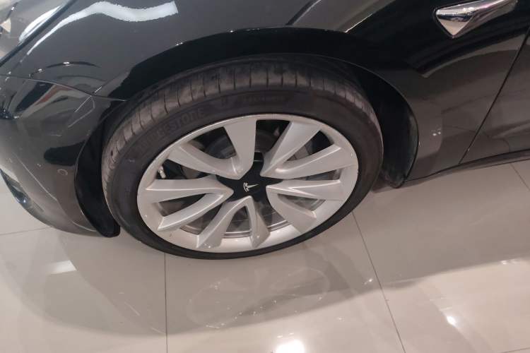 Used Tesla Model 3 2020 Long-Range Rear-Wheel-Drive Version
