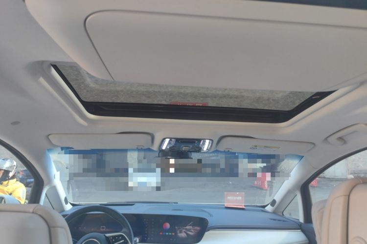 Used Buick GL8 New Energy 2024 Lu Zun Luxury Edition 7-Seater
