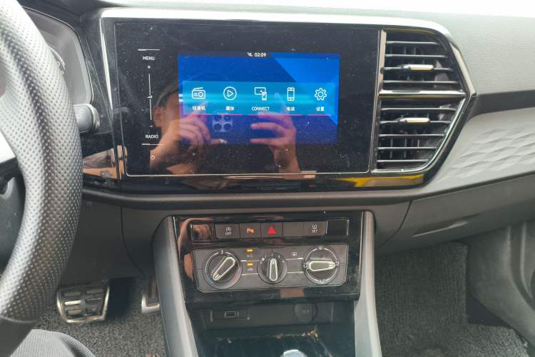 Used Jetta VS5 2021 280TSI Automatic Enjoyment Model Audio And AC Panel