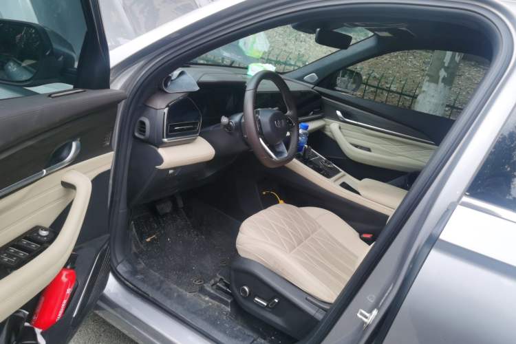 Used Geely Auto Monjaro L 2025 Dongfang Yao 2.0TD Automatic Lanxing Edition
