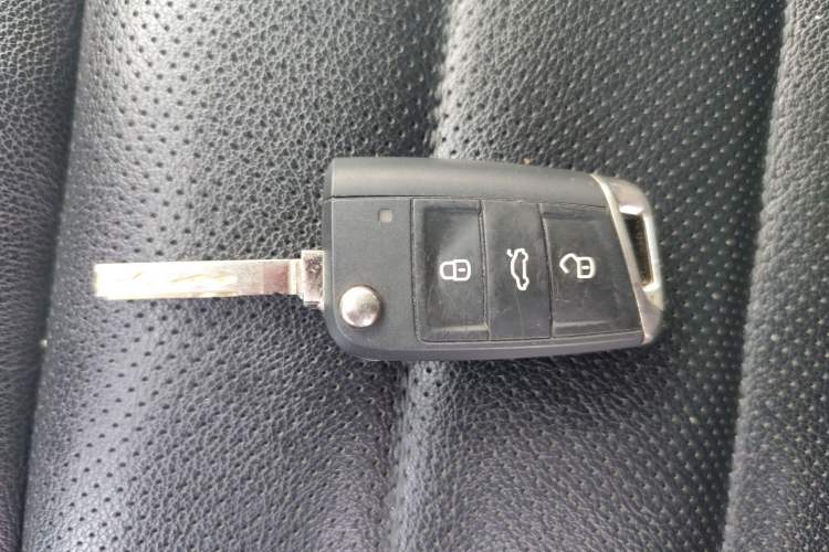 Used Volkswagen Golf Sportsvan 2016 230TSI Automatic Luxury Version Interior 1