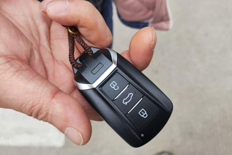 Used Dongfeng Aeolus Yixuan MAX 2022 1.5T Super Stylish Trendsetter Edition Vehicle Key