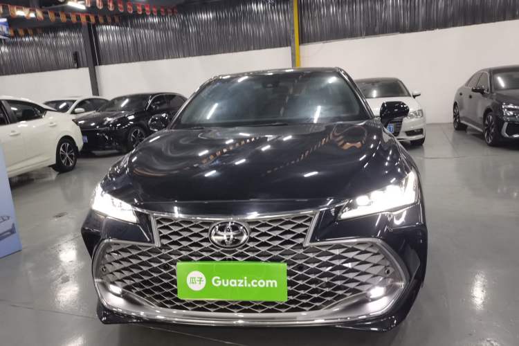 Used Toyota Avalon 2023 2.0L Luxury Edition Front